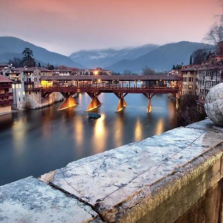 Апартаменты Vicolo J. Da Ponte - Bassano Centro Storico Бассано-дель-Граппа Экстерьер фото